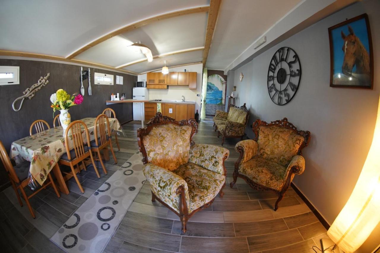 B&B Ciro Pompéi Extérieur photo